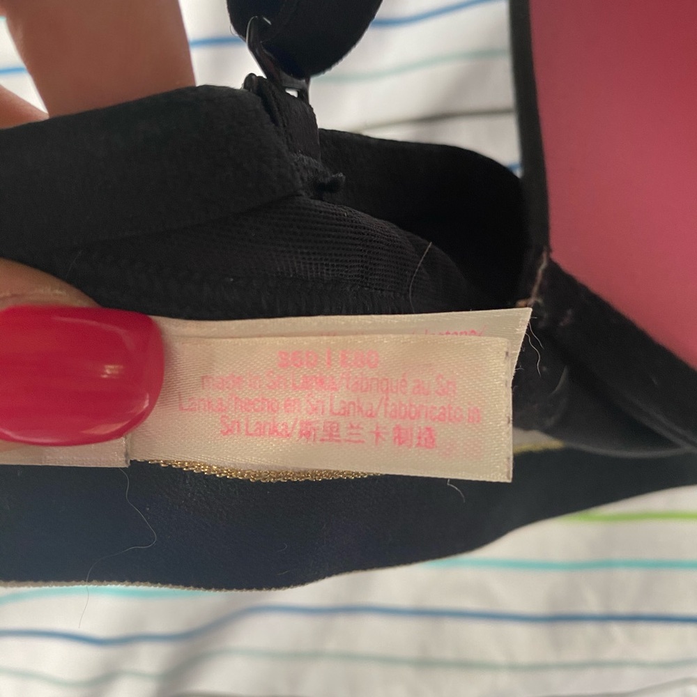 Pink bra - Picture 2 of 2